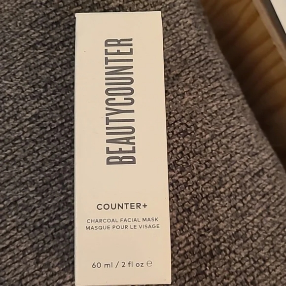 COPY - Beautycounter counter + Charcoal facial mask - Picture 4 of 4
